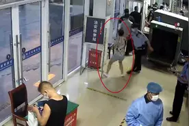 “我去拿把刀来”！带娃坐火车无核酸报告 女子大闹安检口被行拘图片
