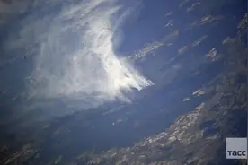 国际空间站拍摄照片显示 俄中部有10多处森林火灾起火点图片