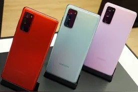 消费维权速报｜三星折叠手机有磕碰被拒保修，澎湃介入后已解决图片