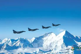 强军这十年·征程丨南部战区空军航空兵某旅：战鹰振翅乘风起图片