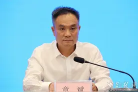 嘉鱼多项贷款指标全市第一，已实现县域整村授信全覆盖图片