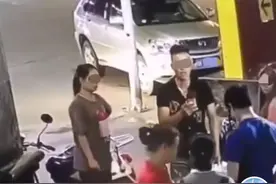 2只鸭脚40元？网红鸭脚店被曝缺斤少两，店家回应图片