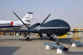 空军无人机亮相长春航展，操纵员：被它的灵巧和智能化折服图片