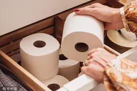 芬兰媒体：欧洲能源价格不断飙升，生产线停工或致芬兰卫生纸短缺图片