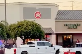 美国一男子持AR-15步枪进购物中心扫射，含枪手3人死亡图片