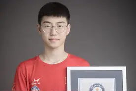 打破跳绳吉尼斯世界纪录的17岁少年马家俊：“我想把纪录拿回中国”图片