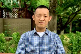 极目锐评｜北大数学天才柳智宇下山还俗引热议，天才的人生，也没有如果图片