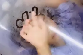 女童学舞两年下肢截瘫，5岁被诊断“一辈子坐轮椅”，父母花两年教会她重新奔跑图片