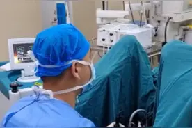 兰大二院泌尿外科开展1470nm激光前列腺手术，为高龄双下肢残疾患者解除病痛图片