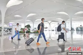 杭州机场T4航站楼试运行 人文与智能元素交相辉映图片