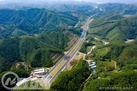 六宾高速将于今年建成通车！实现宾阳至南宁“一小时经济圈”图片