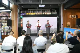 王露露：希望旅客能够享受惬意的机上阅读时光图片