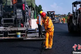 首条贯穿浙江八车道高速公路上线 谱写山海协作共富曲图片