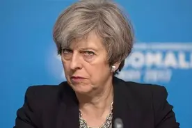 “脱口秀女王”梅姨追忆英国女王 诙谐幽默堪比"憨豆"图片