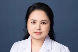 孩子频繁眨眼超过这个次数，要引起重视图片