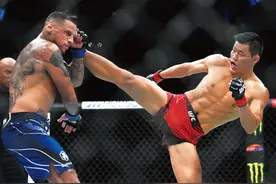 占据优势却遭裁判分歧判定告负，就连UFC总裁都在为李景亮喊冤图片