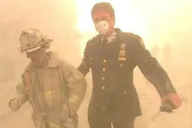 911事件现场独特视角画面曝光：镜头前一度漆黑一片，街头犹如世界末日图片