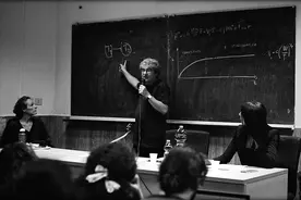 “这个世界不是唯一可能的世界”图片