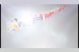 报道追踪｜小区露天摆放几十个垃圾桶全被拖走，垃圾堆如今变成健身区图片