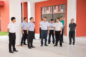 自治区农业农村厅领导到广西农业工程职业技术学院检查指导2022年秋季学期开学准备工作图片