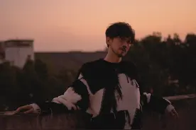 时隔8年推出新专辑！周传雄：接受不完美才求得“自在”图片