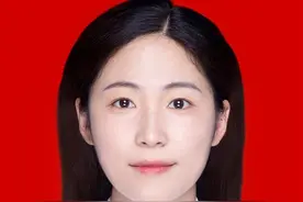 “福利院的爷爷奶奶就是亲人”——记“荆楚最美养老护理员”王爽爽图片