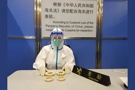 浦东机场海关查获违规携带入境象牙制品4件图片