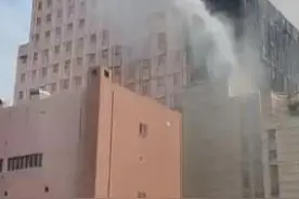 长沙电信大厦大火已扑灭，附近商户：最初看到空调外机先有明火图片