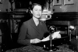 贵族腔还是平民音？伊丽莎白二世的口音是这么演变的……图片