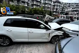 “租车撞树5人受伤”后续：记者深入调查租车市场图片