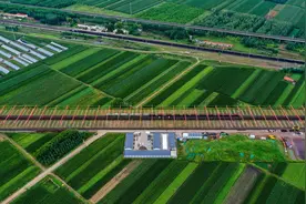 莱荣铁路首列500米长轨列车进场工程建设进入冲刺阶段图片