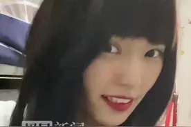 22岁女大学生剃光头：多次烫染致干枯脱落，想从头再来改善发质图片