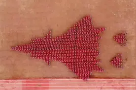 震撼！广州一高校“天花板级军训汇演”上热搜，现场画面→图片