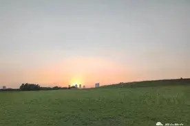 沐溪｜|秋日港城图片