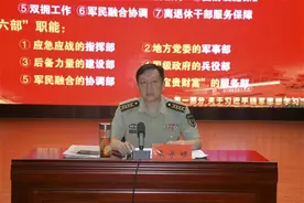 咸宁：国防教育宣讲团在行动图片