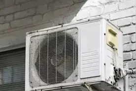 邻居家3台空调外机对着自家吹热风，一家人不堪其扰！法院判了图片