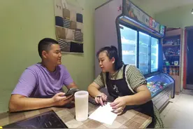 无声家族中的健听姐妹，穿梭在两个世界图片