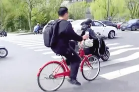 浙大博士回应送外卖：这是正经工作 孩子病重花光积蓄有收入可以缓解焦虑图片