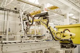 广州半数加装电梯来自这家厂商，它是如何保障安全的图片