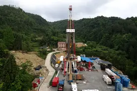 钻井取气不污染一寸风景地图片