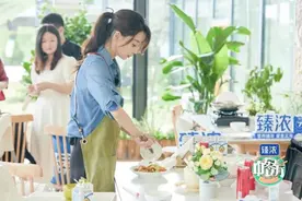 殷桃当店长的时候，黄晓明在干什么？图片