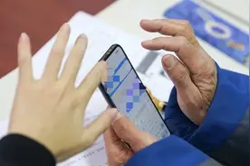 充29.9元得100元？别让话费充值成“陷阱”| 新京报快评图片