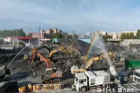 33台机械同时作业，济南二环东高架第四联、第五联桥梁拆除图片