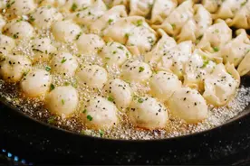 才卖 2 元的顶流碳水，这座城市居然能把它做得如此迷人图片