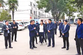 立德树人担使命 桃李飘香结硕果图片