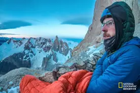 探险｜25岁小伙单人徒手攀岩征服南美千米高峰图片