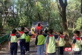 常德乾明路小学开展“缅怀革命先烈，弘扬爱国主义精神”主题教育活动图片