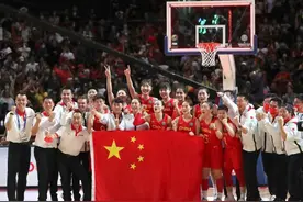 更新丨10月1日14时 中国女篮与美国队争夺世界杯冠军图片