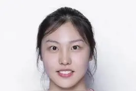 “球商”高、性格好！揭秘中国女篮队中爱笑的河南姑娘张茹图片