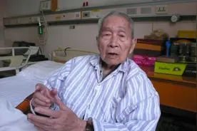 放满冰块的文化广场，史诗般的《东方红》在这里萌芽图片